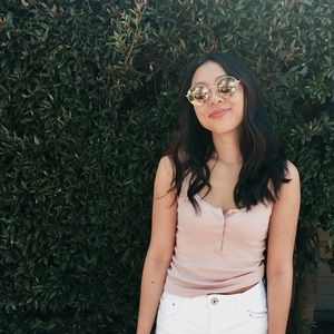 Meet your Posher, Pua